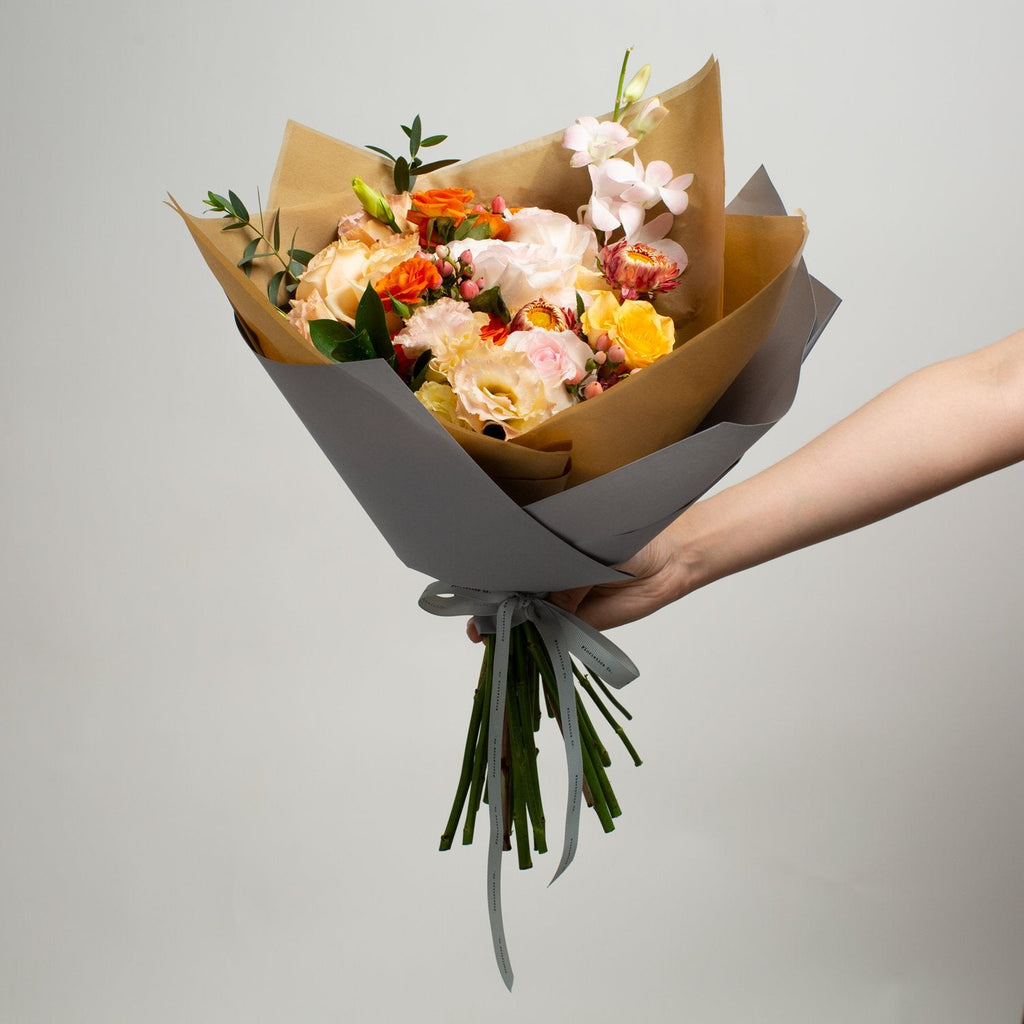 apricot blush bouquet regular